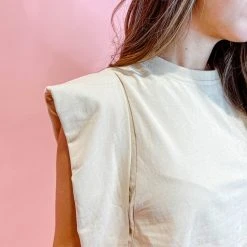 2.7 August Apparel Darcy Boxy Crop Top