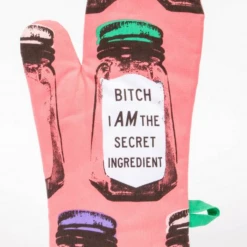 Blue Q Oven Mitt Lifestyle