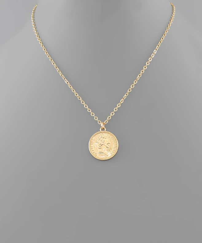 Golden Stella Single Coin Necklace - Elegant Jewelry for Women 4 Golden Stella Single Coin Necklace Jewelry
