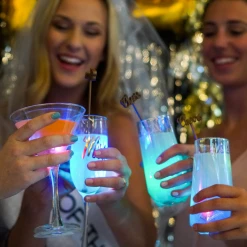 Glo Cubes Lifestyle Light Up Ice Cubes