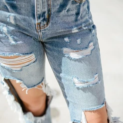 Cello Bottoms Bri High Rise Boyfriend Jeans