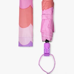 Kate Spade Scallop Travel Umbrella Lifestyle