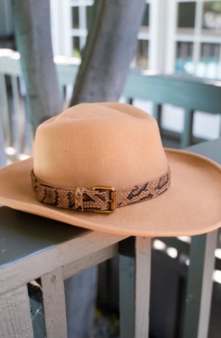 POL Snakeskin Belted Wool Hat - Stylish Winter Accessory for Men & Women 4 POL Snakeskin Belted Wool Hat Hats