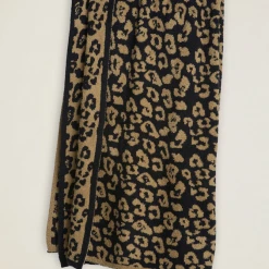 Barefoot Dreams In The Wild Throw Blanket