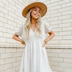 Very J Dresses Lynn Floral Flowy Dress