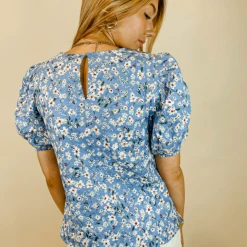 2.7 August Apparel Alice Floral Puff Sleeve Top