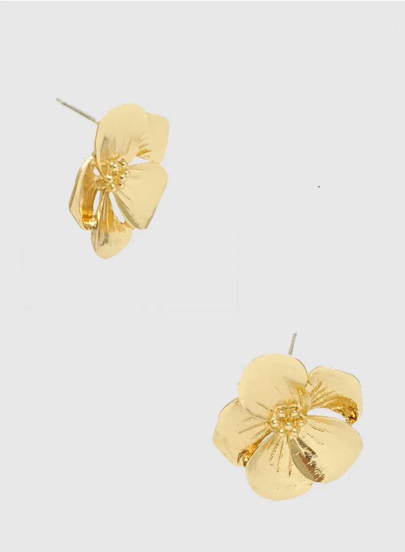 Trendy Wholesale Metal Flower Stud Earrings - Stylish Jewelry for Women 4 Trendy Wholesale Metal Flower Stud Earrings Jewelry