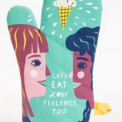 Blue Q Oven Mitt Lifestyle