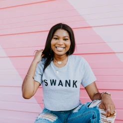 Wknder Tops Cropped Swank Tee