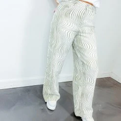 Le Lis Glendale Printed Wide Leg Pants Bottoms