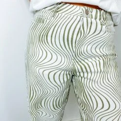 Le Lis Glendale Printed Wide Leg Pants Bottoms
